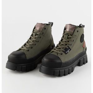 Palladium ‘Revolt HI TX’ Sneaker Boots - Olive Platform SZ 11 Women’s New